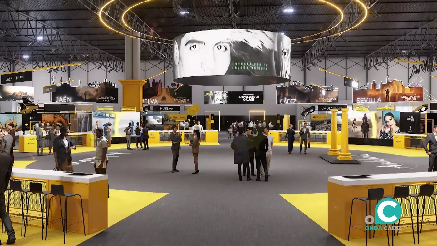 Espacio central del pabellón de Andalucía en FITUR 2024 con la pantalla circular aérea.
